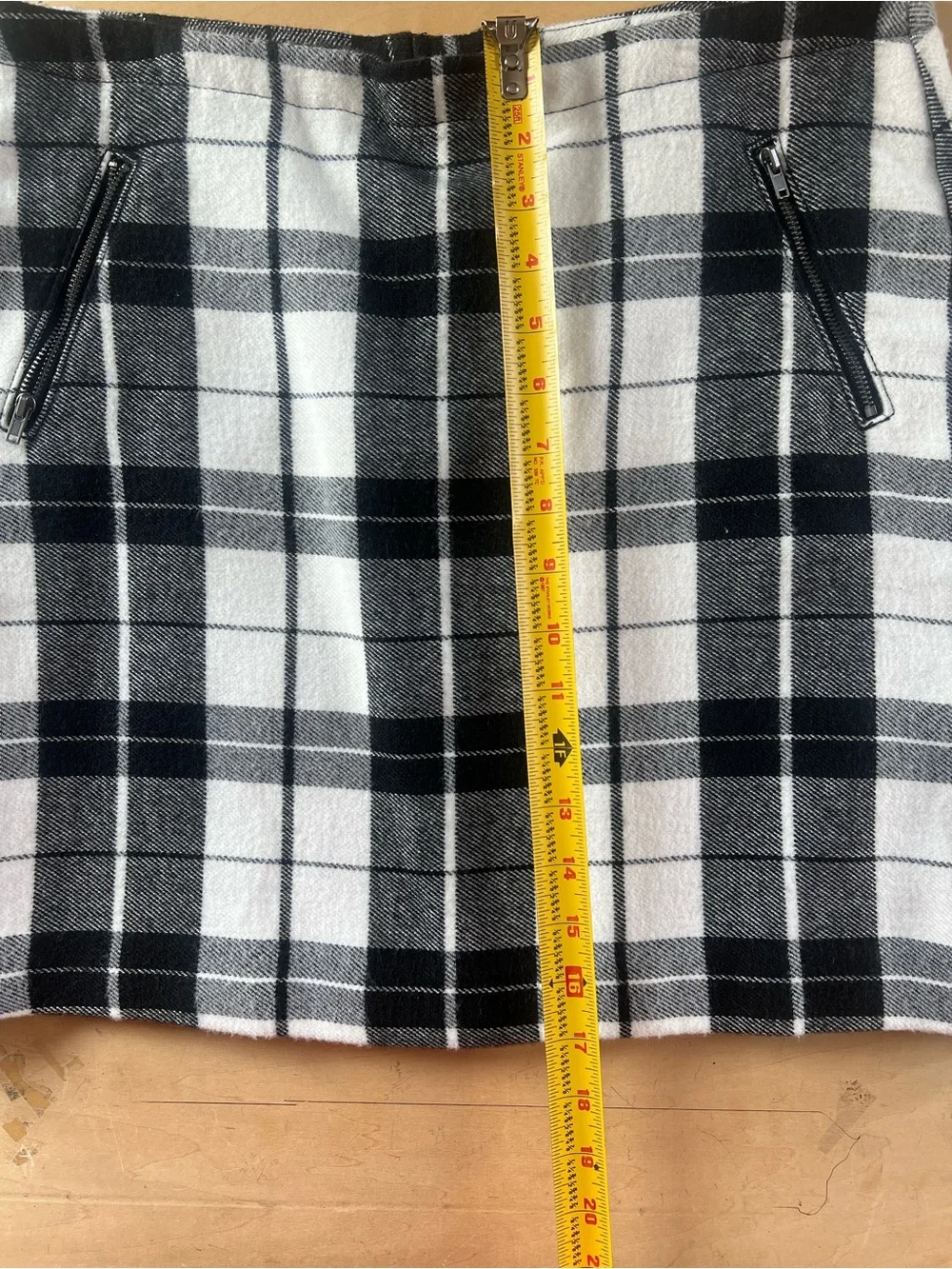 STYLUS black white